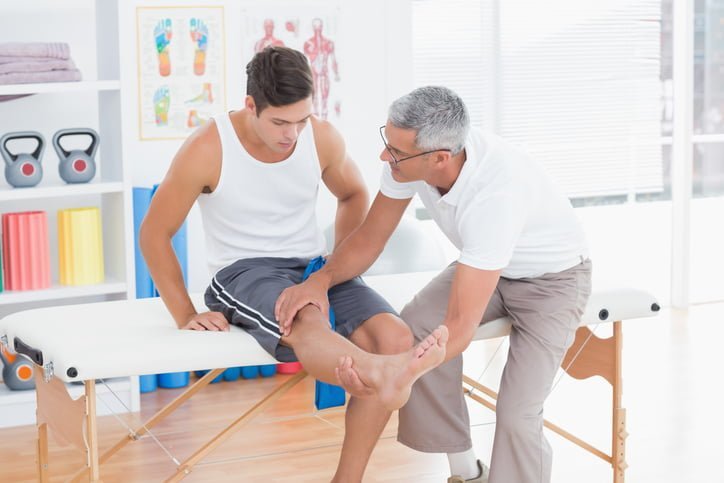 Can I See a Chiropractor While Receiving Workers’ Comp?