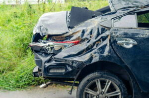 15 Ways to Avoid Vehicular Accidents in North Carolina 27206178 Black Car Accident Car Beside Road 300x199