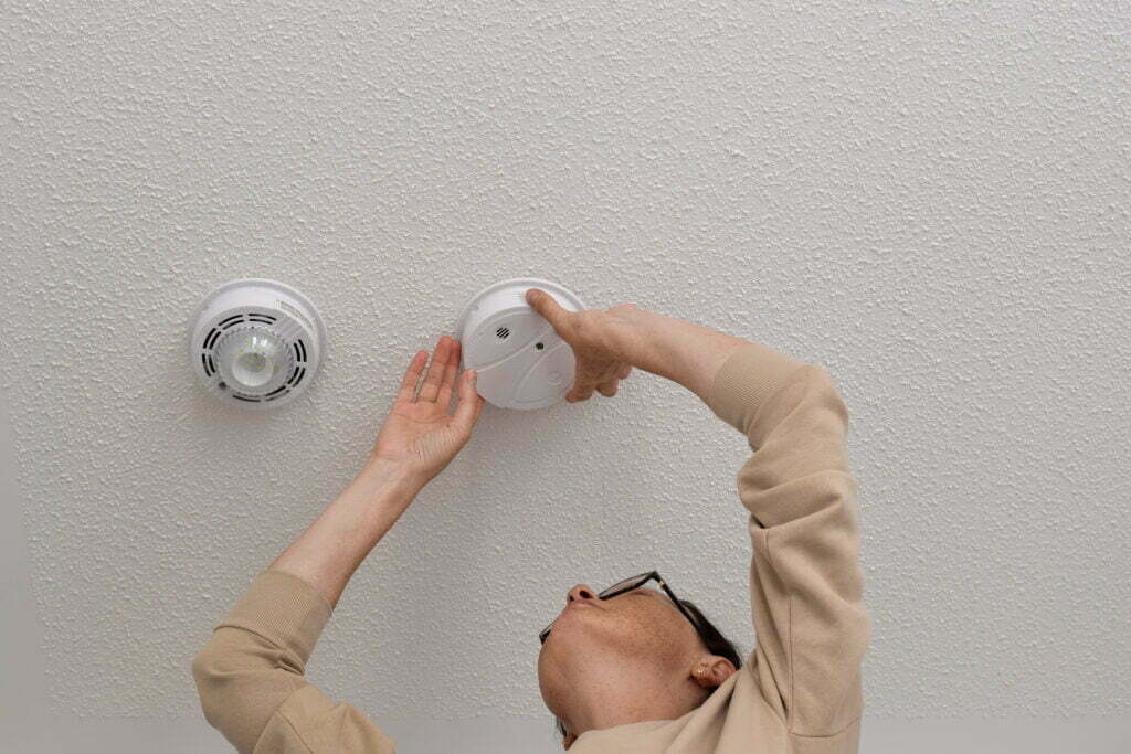 Is My Landlord Responsible for Carbon Monoxide Poisoning? Smoke Detector Maintenance 2022 10 15 23 26 02 Utc 1024x683