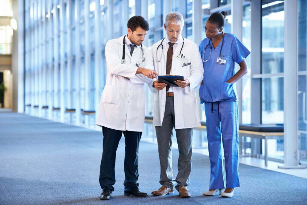 Getting A Second Opinion A Medical Team Standing 2022 09 30 18 45 35 Utc 1024x683